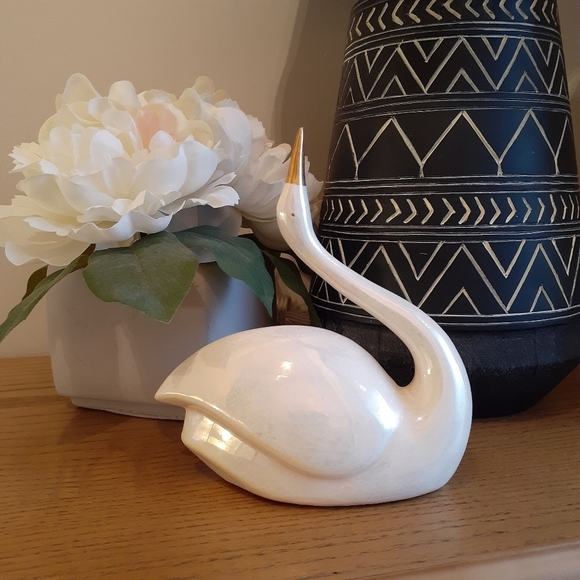 Other - Vintage 80's Pearlescent Ceramic Swan Decor